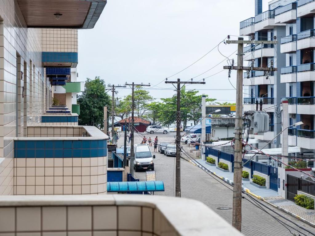 Apto 100 metros da praia para 08 pessoas com ar condicionado e W-fi Ubatuba Exterior foto