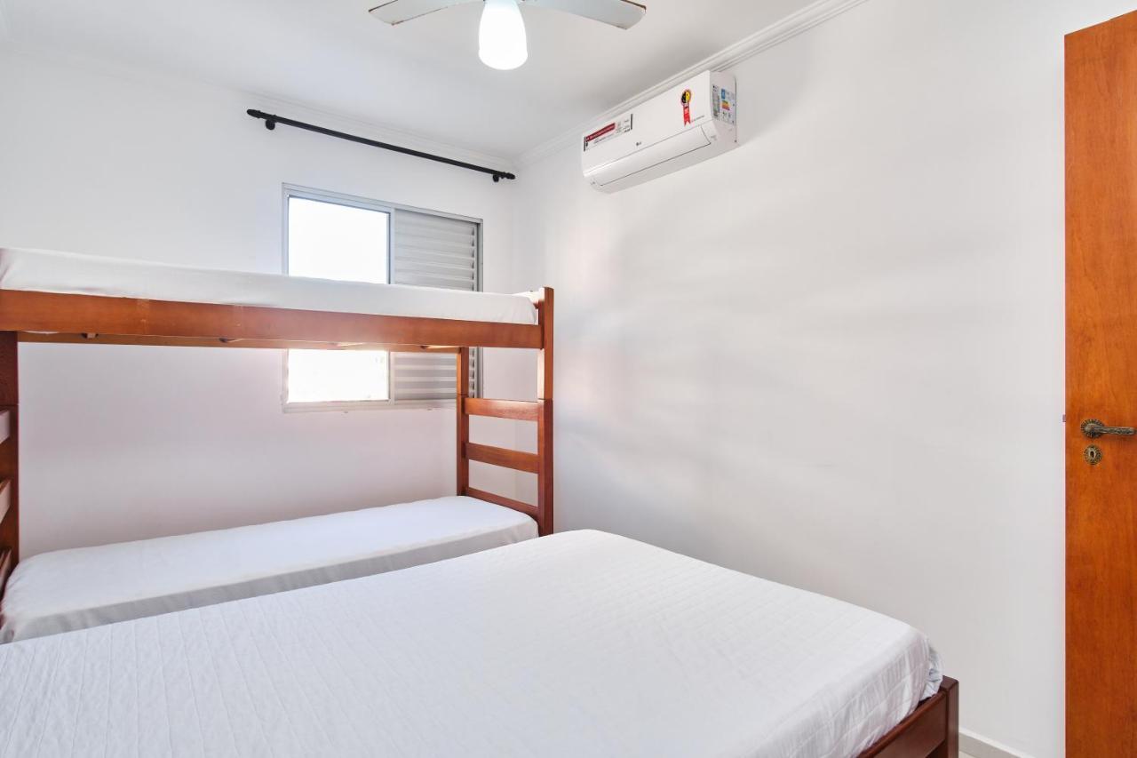 Apto 100 metros da praia para 08 pessoas com ar condicionado e W-fi Ubatuba Exterior foto