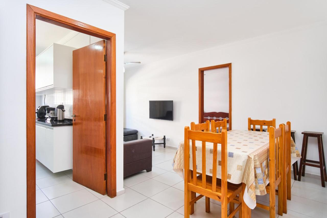Apto 100 metros da praia para 08 pessoas com ar condicionado e W-fi Ubatuba Exterior foto
